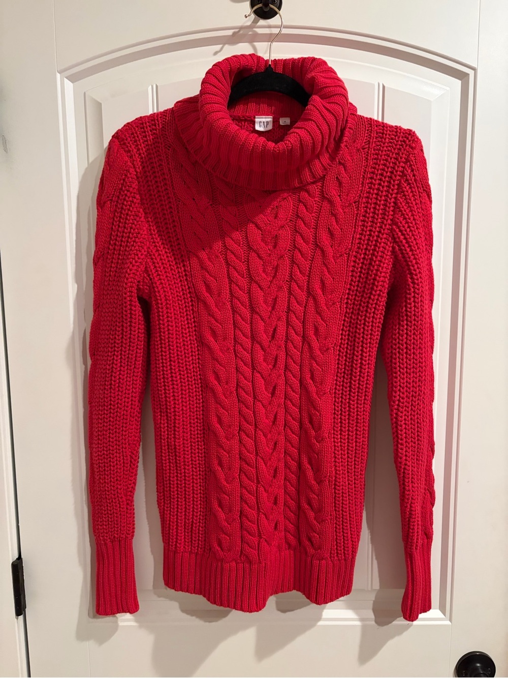 GAP Red Cable-Knit Turtleneck Sweater
